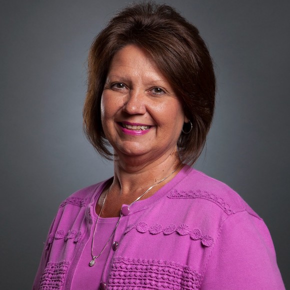 Meet your Posher, Miriam - Picture 1 of 1